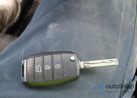 2020 Kia Sportage Lx z USA, uszkodzony, nr VIN KNDPMCAC7L7765912